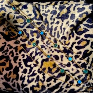 Gold necklace a blue and teal sounds